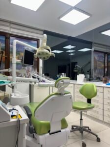 Dr. Cüneyt Bosna Ankara Kızılay diş kliniği